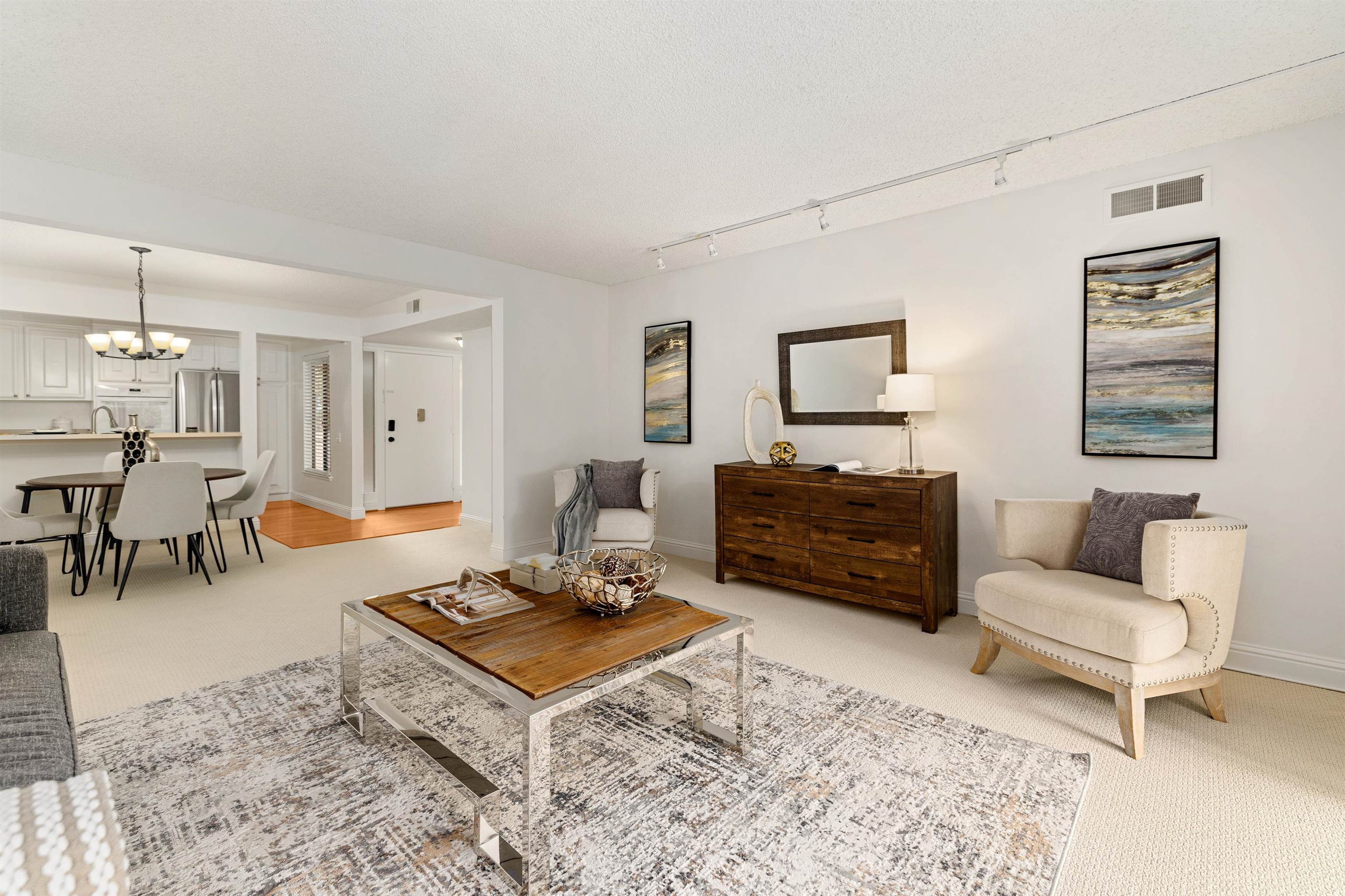 Photo #12: 41122707 Listing: Photo #12