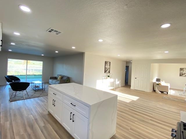 Detail Gallery Image 14 of 44 For 1832 Elkwood Dr, Concord,  CA 94519 - 3 Beds | 2 Baths