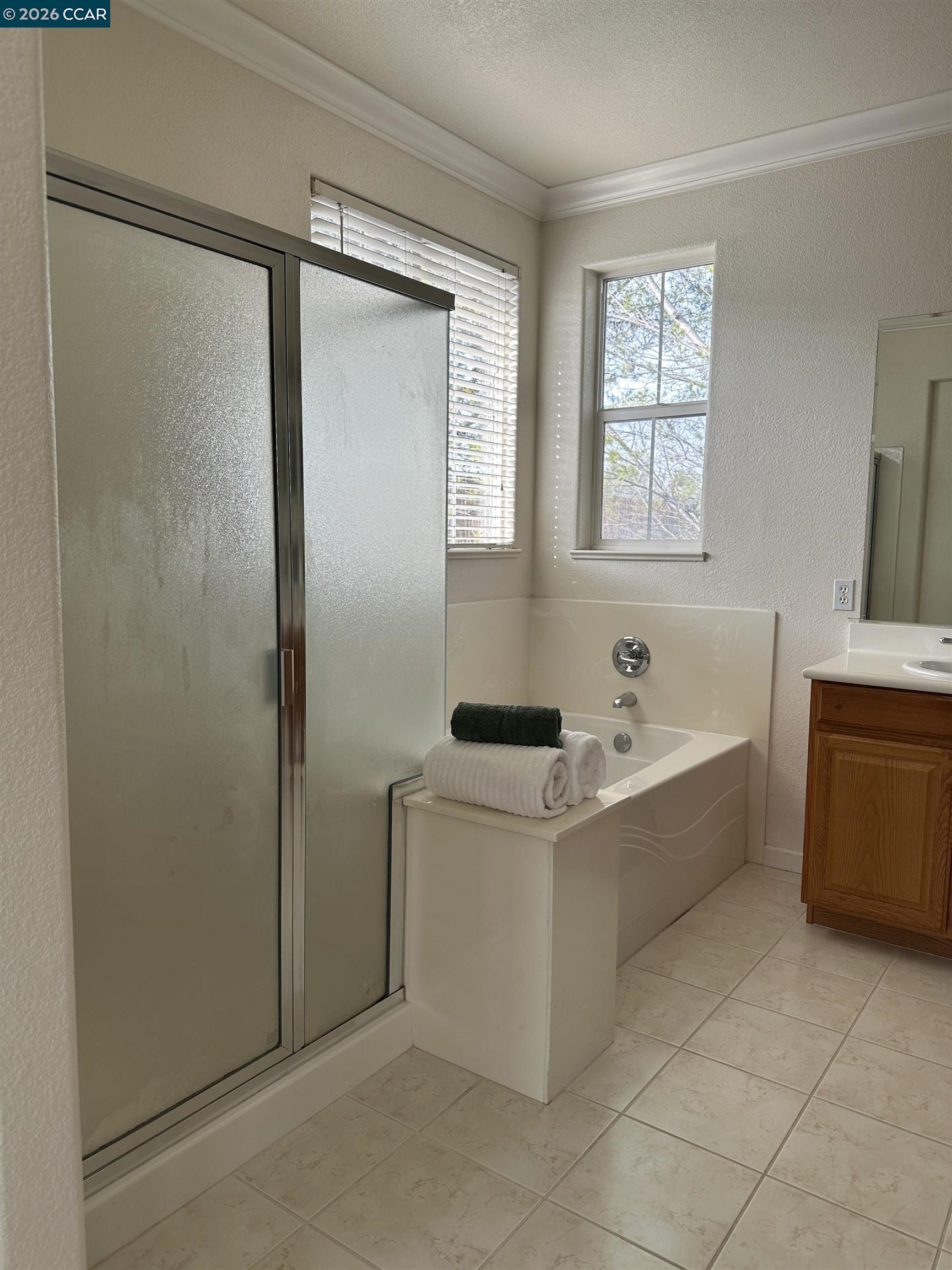 Detail Gallery Image 20 of 29 For 518 Silver Maple Dr, Hercules,  CA 94564-0000 - 4 Beds | 4/1 Baths