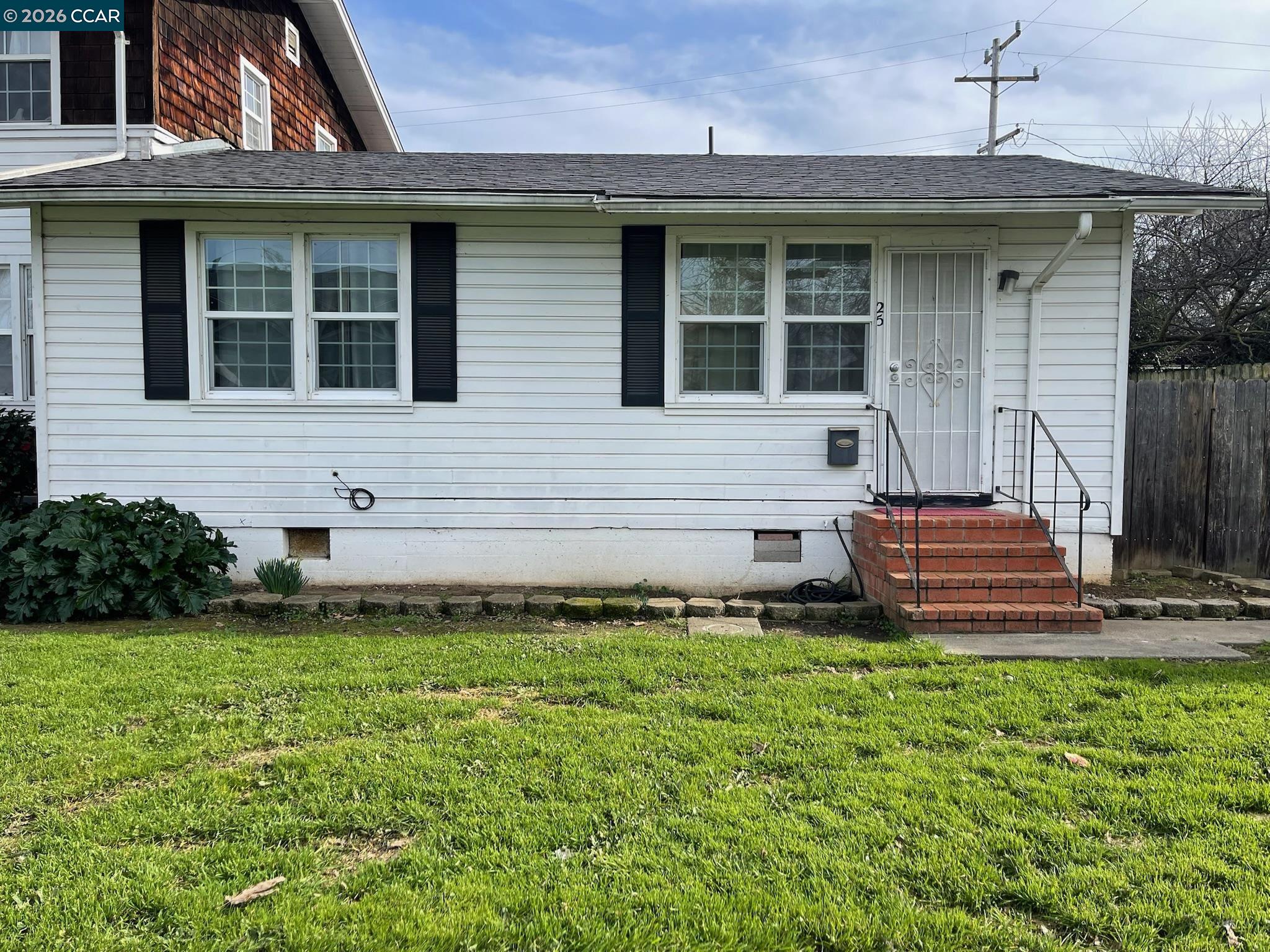 Front Image Thumbnail for CC41122717