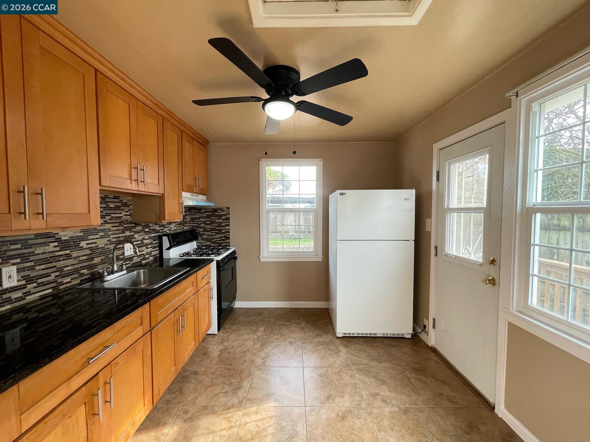 Detail Gallery Image 24 of 40 For 25 Baldwin St, Vallejo,  CA 94590 - 2 Beds | 1 Baths