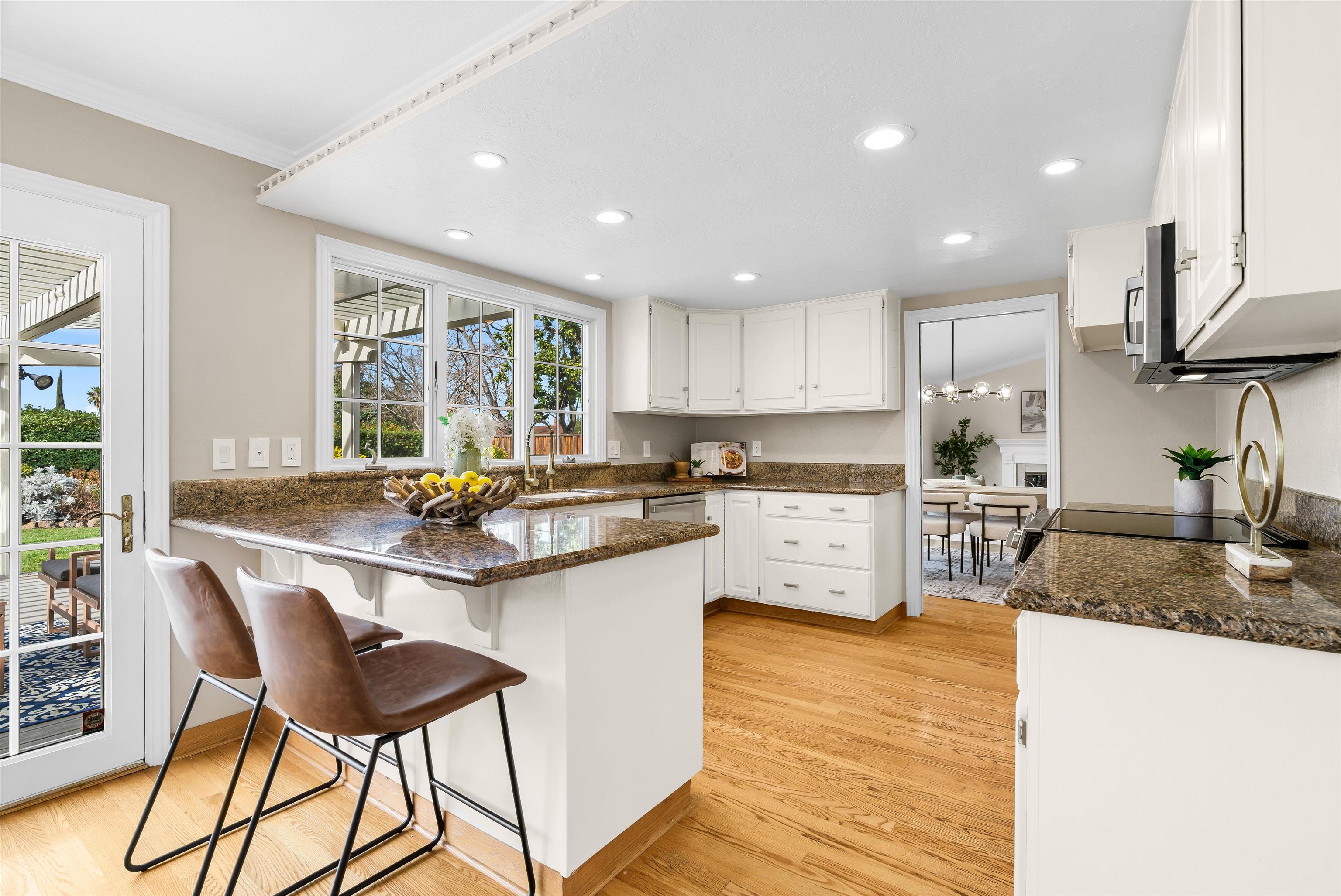 Detail Gallery Image 35 of 60 For 2059 Westbrook Ln, Livermore,  CA 94550 - 4 Beds | 2/1 Baths