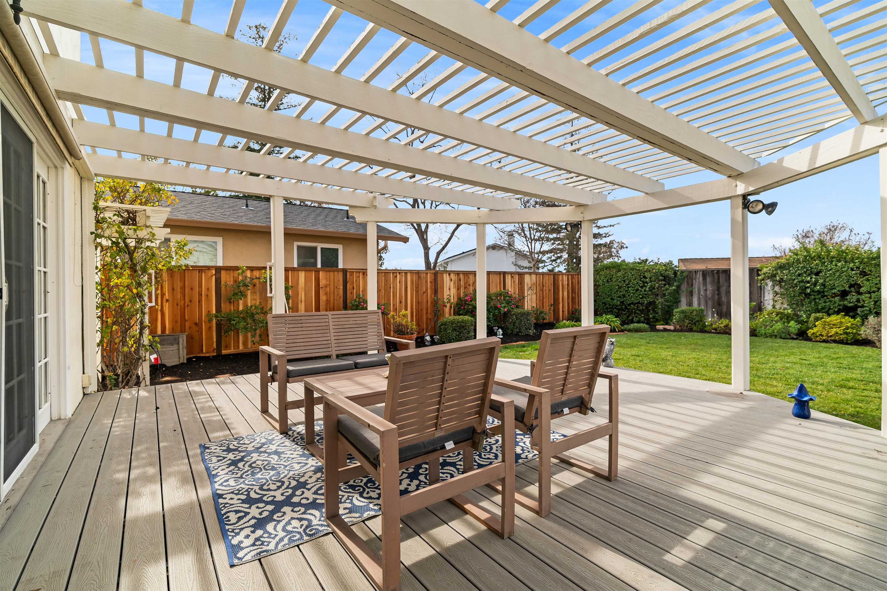 Detail Gallery Image 9 of 60 For 2059 Westbrook Ln, Livermore,  CA 94550 - 4 Beds | 2/1 Baths