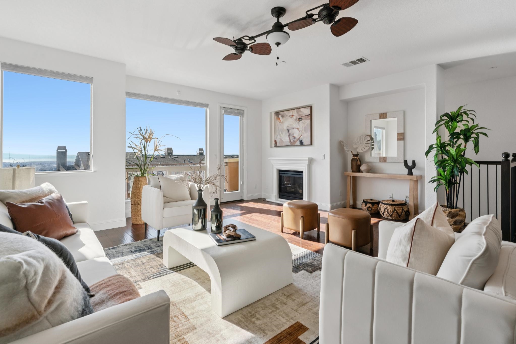 Detail Gallery Image 2 of 50 For 6466 Bayview Dr, Oakland,  CA 94605 - 4 Beds | 3 Baths