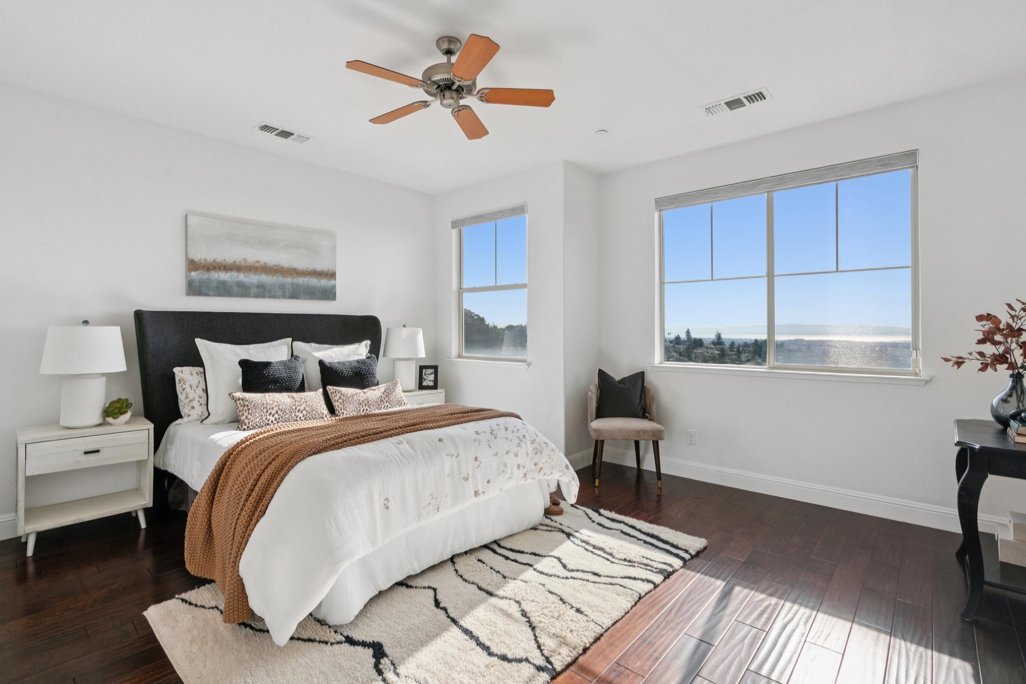 Detail Gallery Image 28 of 50 For 6466 Bayview Dr, Oakland,  CA 94605 - 4 Beds | 3 Baths