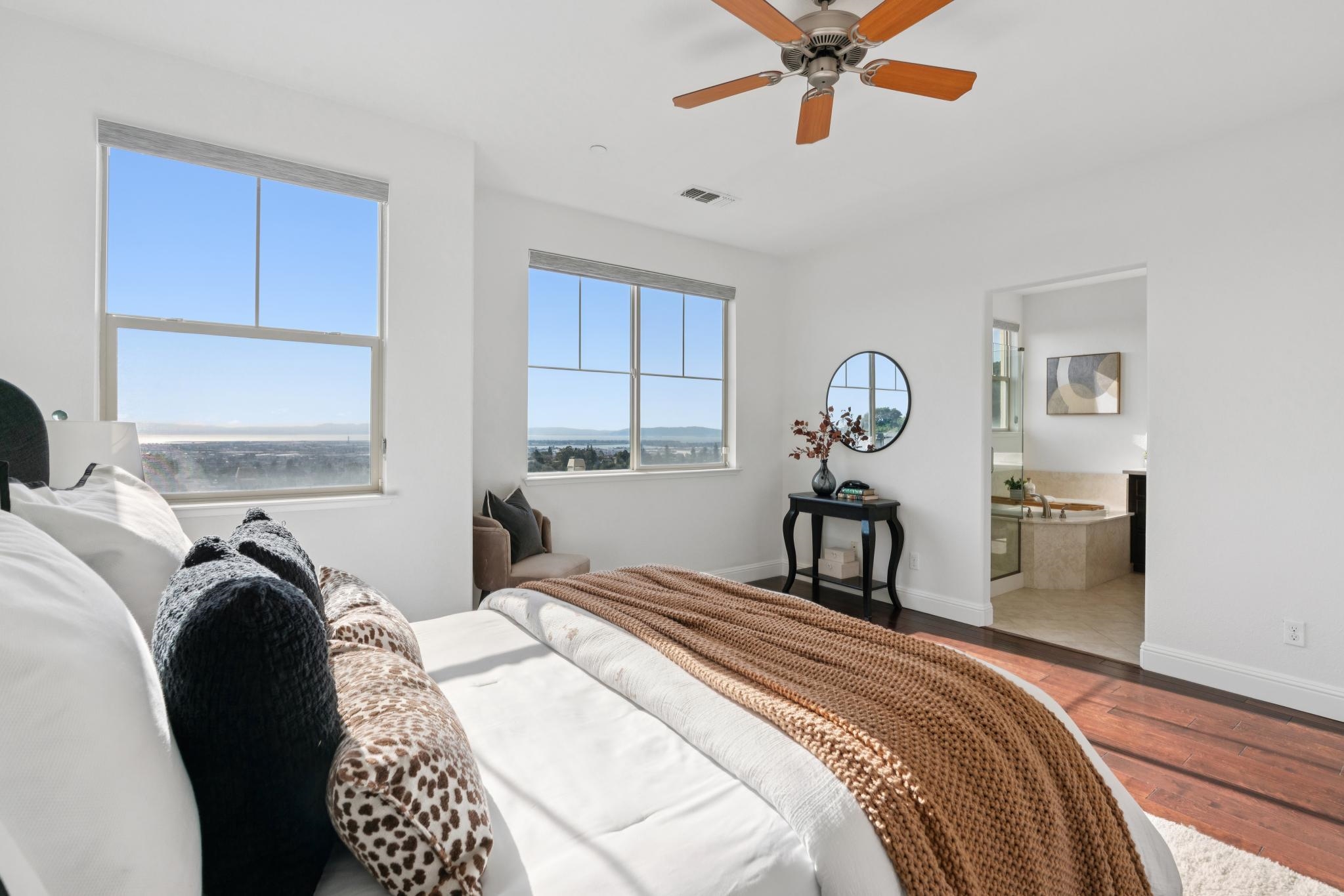 Detail Gallery Image 30 of 50 For 6466 Bayview Dr, Oakland,  CA 94605 - 4 Beds | 3 Baths