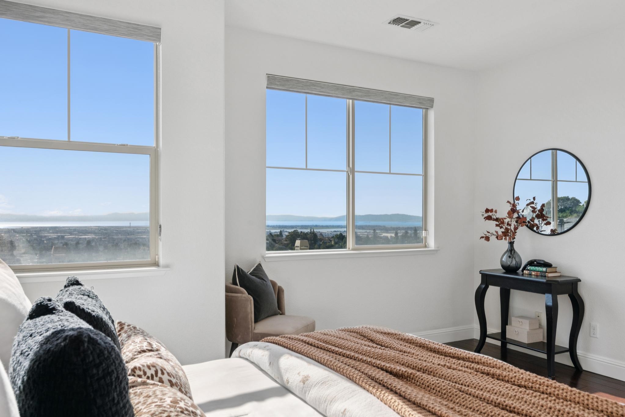 Detail Gallery Image 31 of 50 For 6466 Bayview Dr, Oakland,  CA 94605 - 4 Beds | 3 Baths