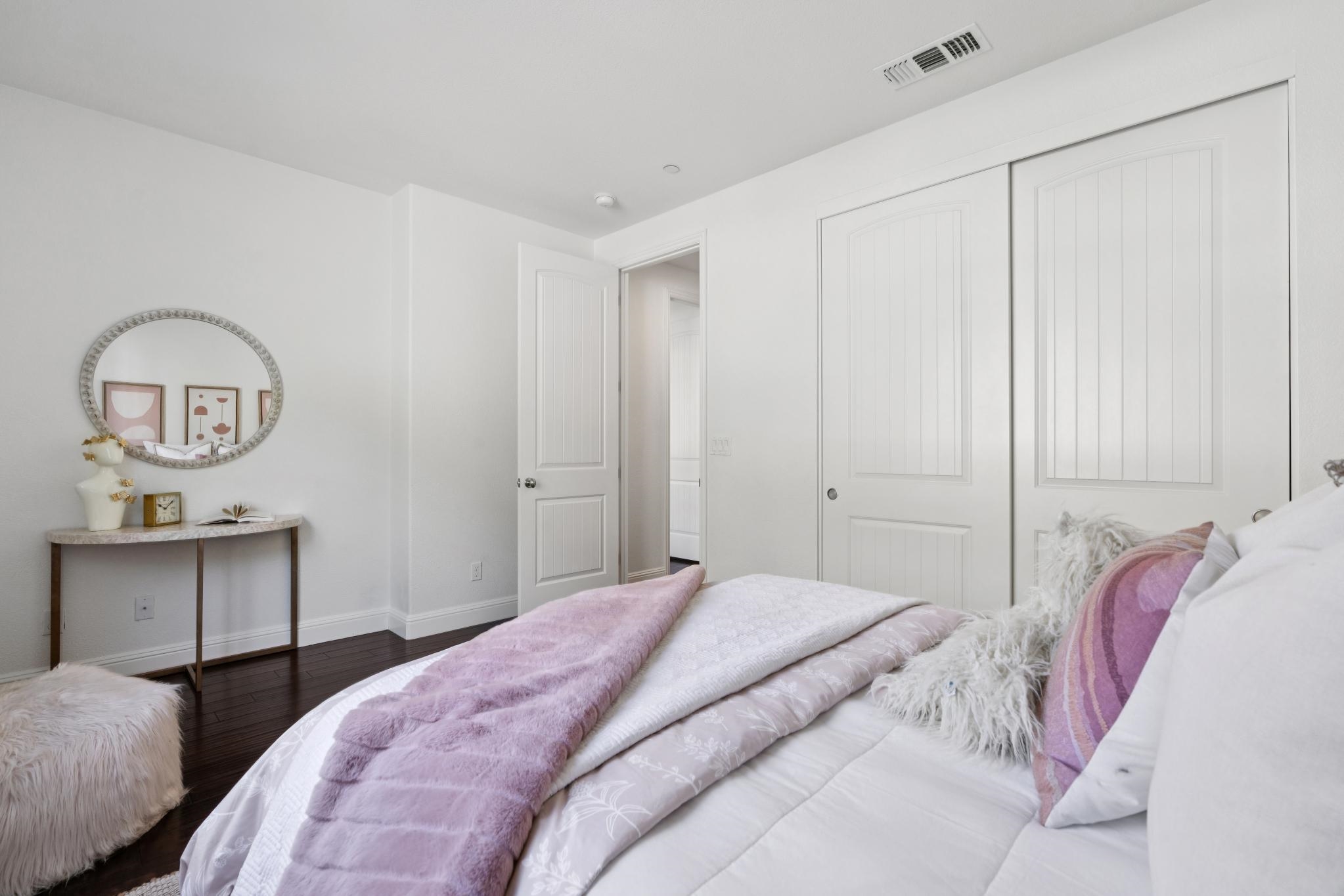 Detail Gallery Image 39 of 50 For 6466 Bayview Dr, Oakland,  CA 94605 - 4 Beds | 3 Baths