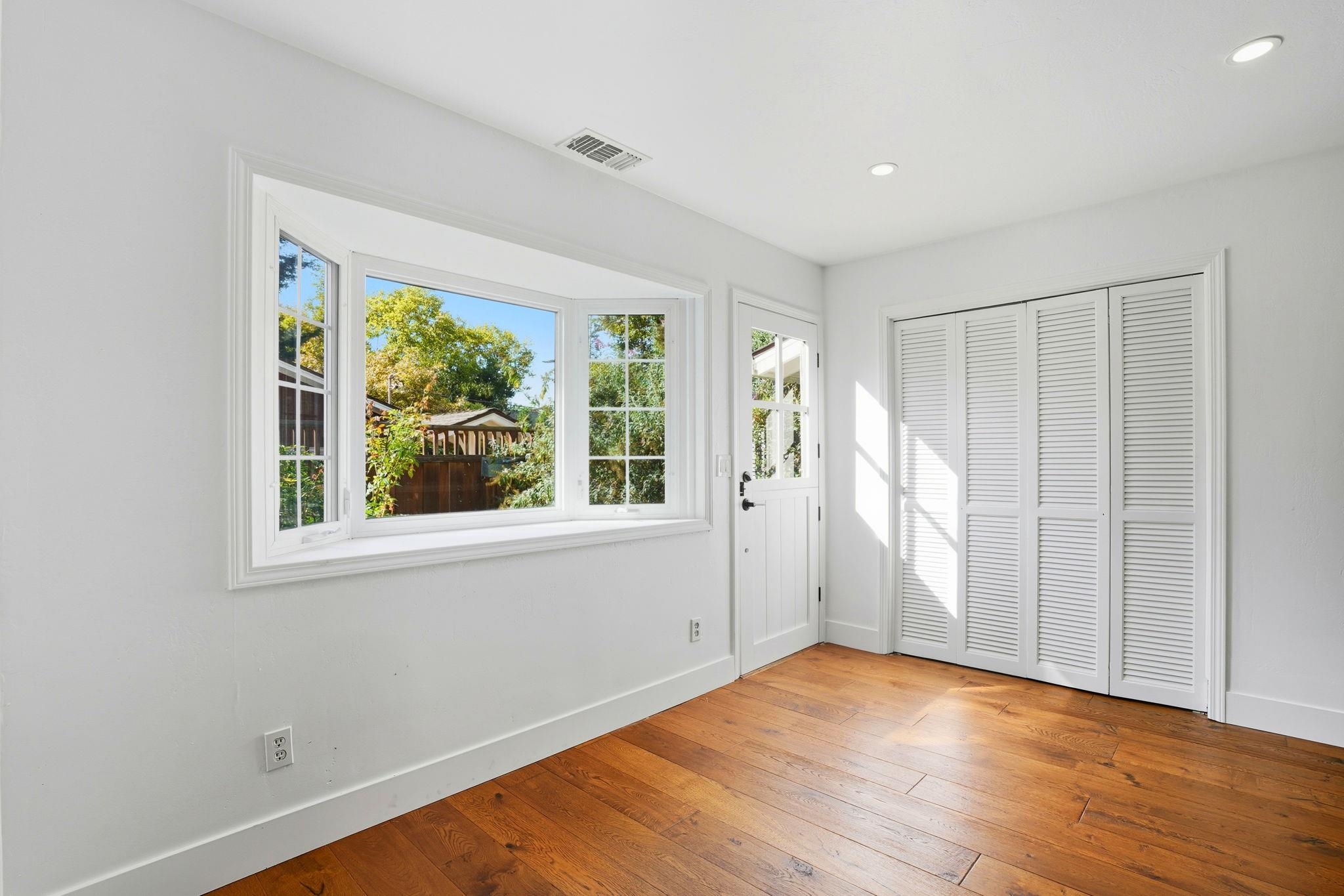 Detail Gallery Image 25 of 49 For , Danville,  CA 94526 - 4 Beds | 2/1 Baths