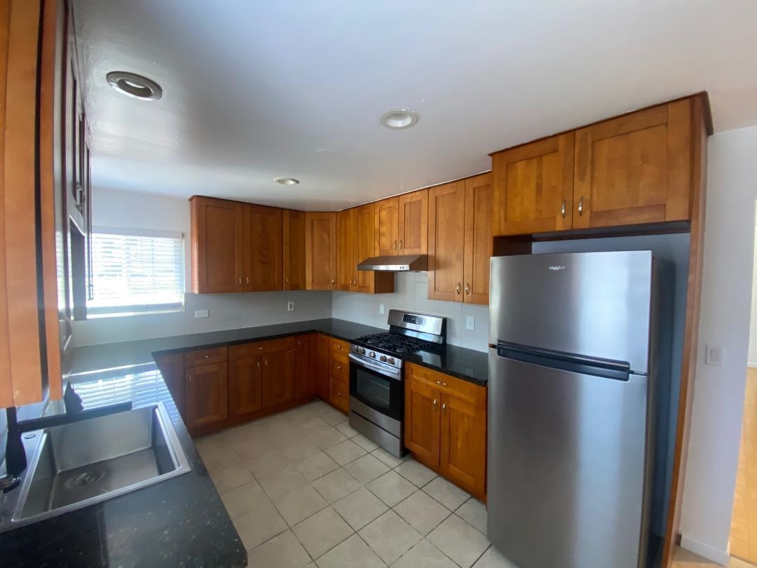 Detail Gallery Image 3 of 29 For 3859 High St, Oakland,  CA 94619 - 6 Beds | 4 Baths