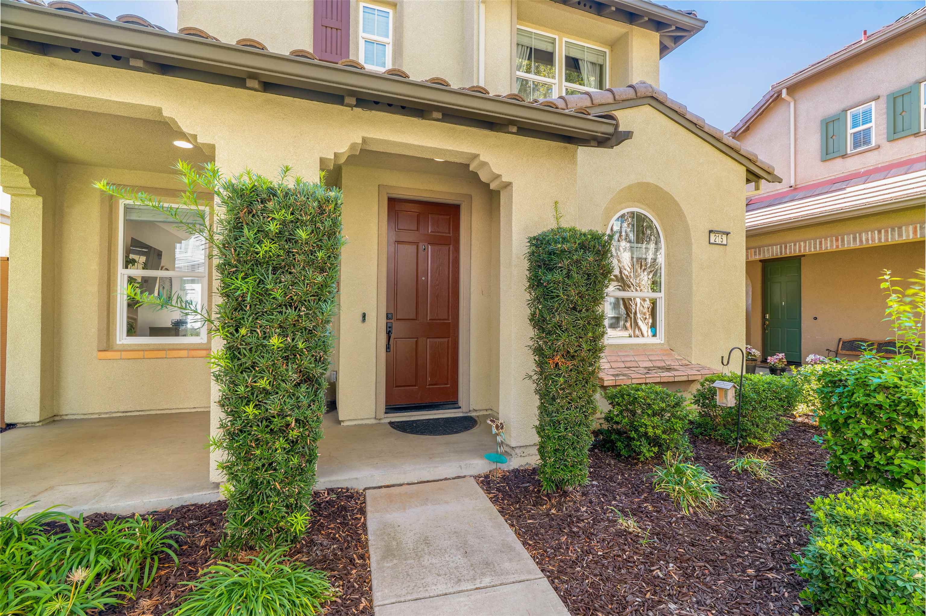 Detail Gallery Image 3 of 53 For 215 W Santa Cruz Way, Mountain House,  CA 95391 - 2 Beds | 2/1 Baths