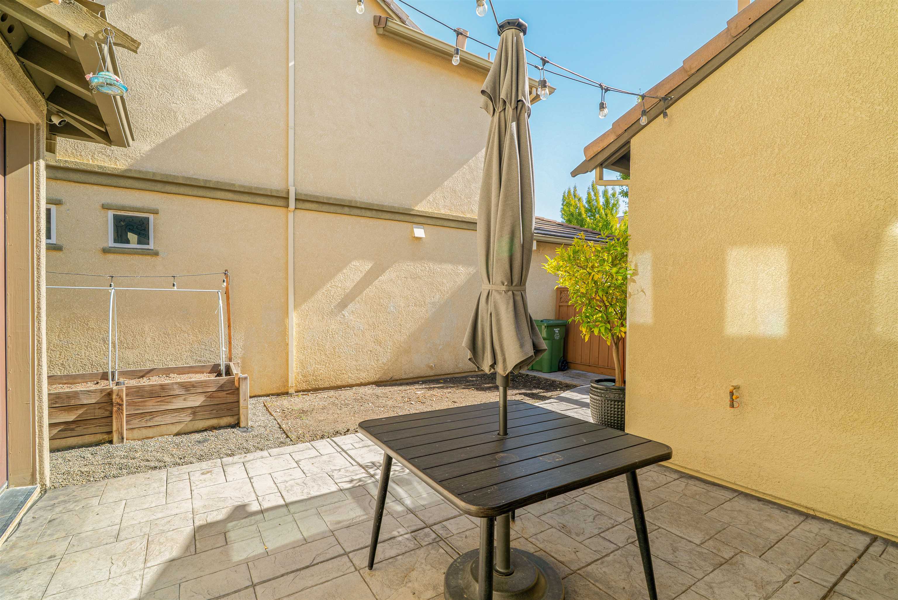 Detail Gallery Image 42 of 53 For 215 W Santa Cruz Way, Mountain House,  CA 95391 - 2 Beds | 2/1 Baths