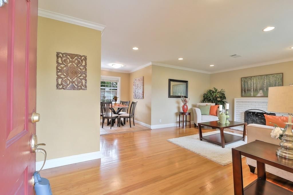 Detail Gallery Image 3 of 14 For 467 Chestnut Avenue, Milpitas,  CA 95035 - 3 Beds | 2 Baths