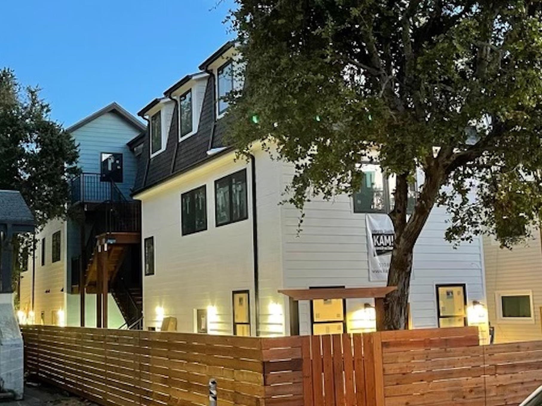 Front Image Thumbnail for EB41122726