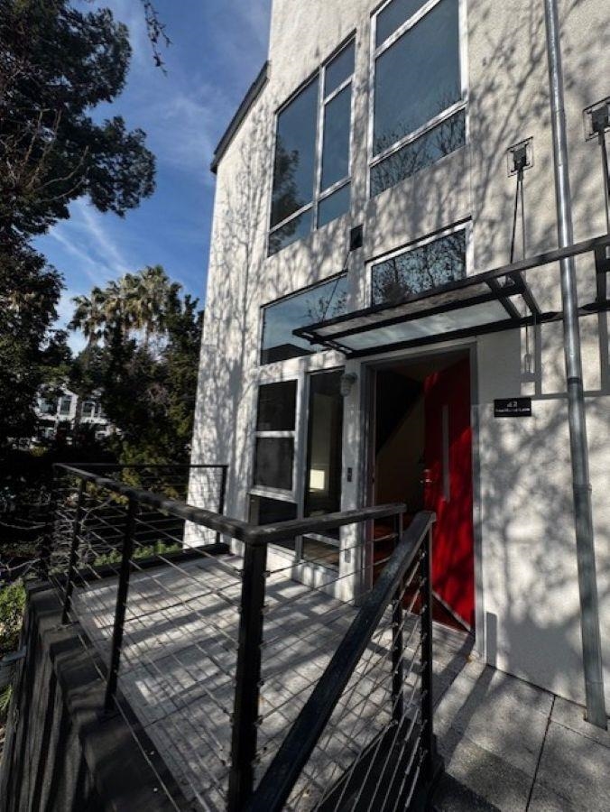 Front Image Thumbnail for EB41122728