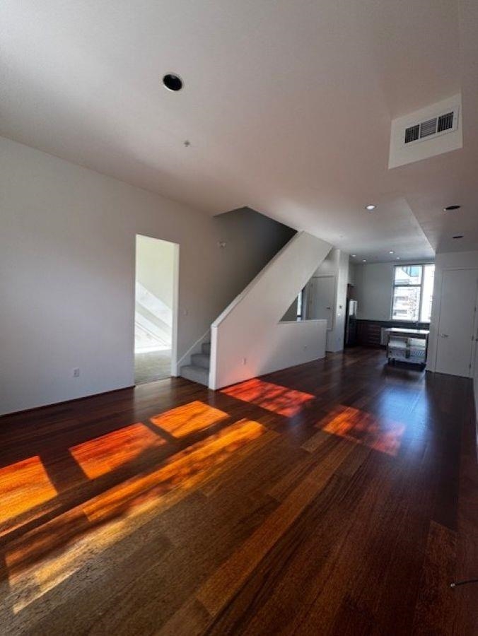 Detail Gallery Image 2 of 29 For 42 Iron Horse Ln, Walnut Creek,  CA 94597 - 2 Beds | 3 Baths