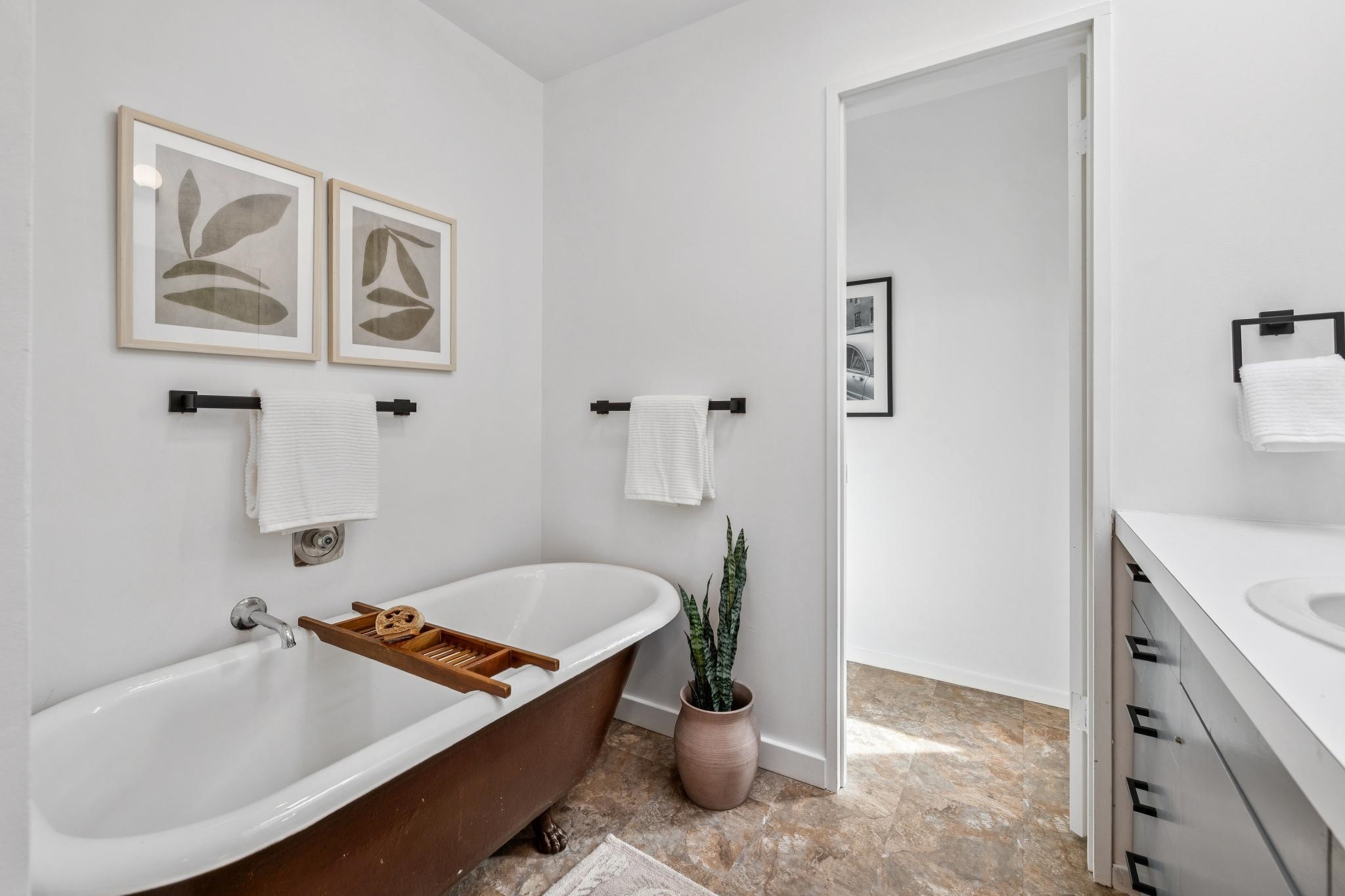 Detail Gallery Image 31 of 60 For 1024 Miller Avenue, Berkeley,  CA 94708 - 4 Beds | 3 Baths