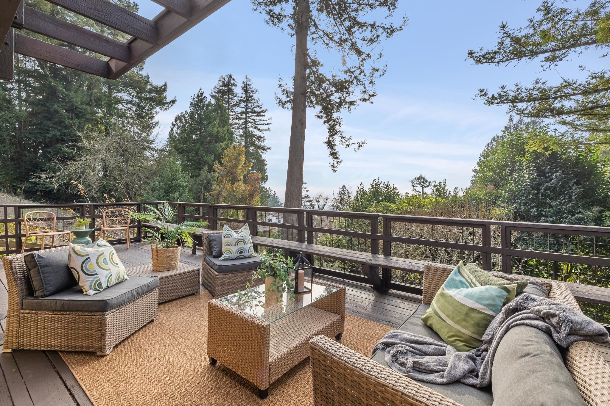 Detail Gallery Image 46 of 60 For 1024 Miller Avenue, Berkeley,  CA 94708 - 4 Beds | 3 Baths