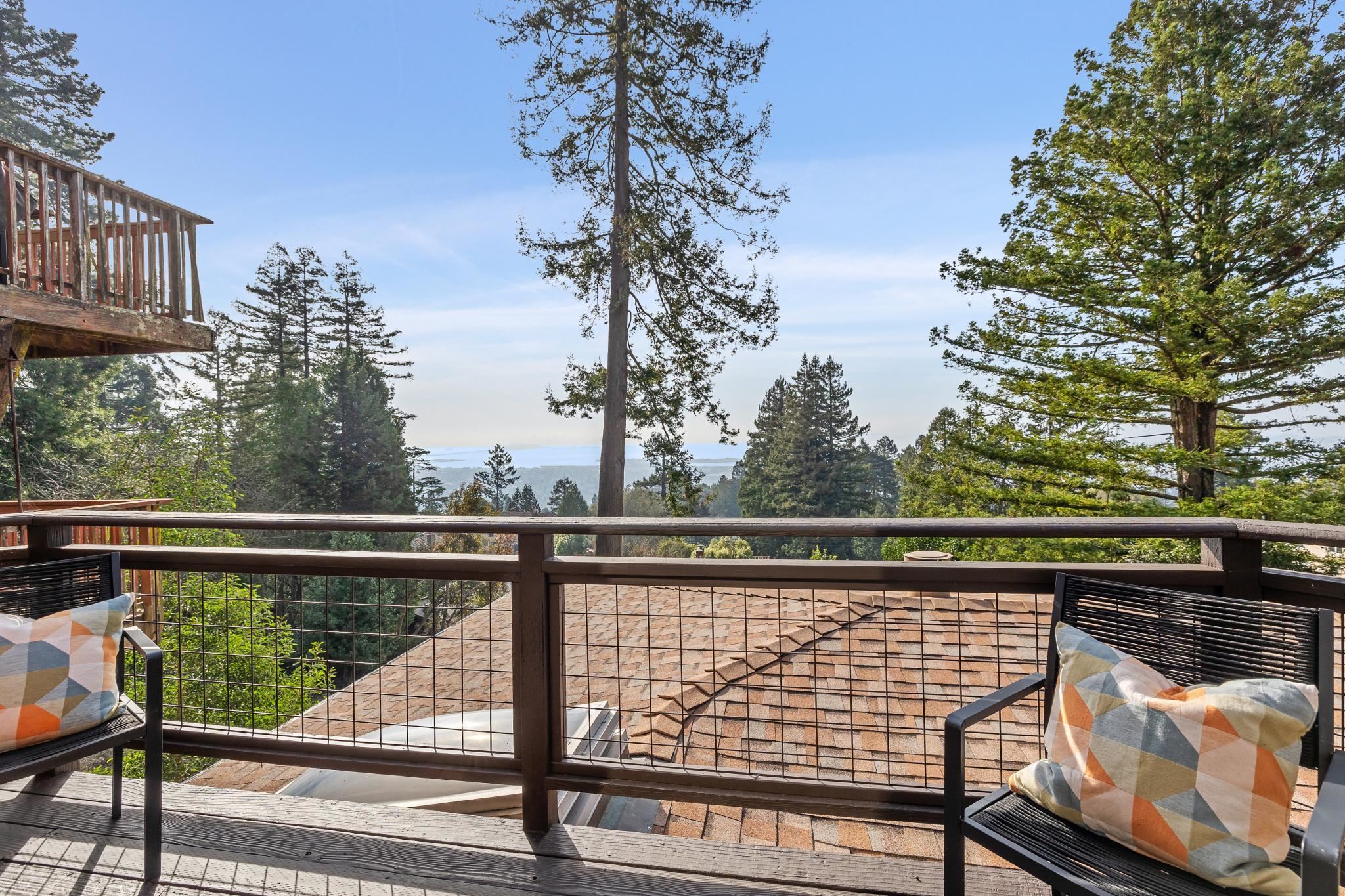 Detail Gallery Image 58 of 60 For 1024 Miller Avenue, Berkeley,  CA 94708 - 4 Beds | 3 Baths