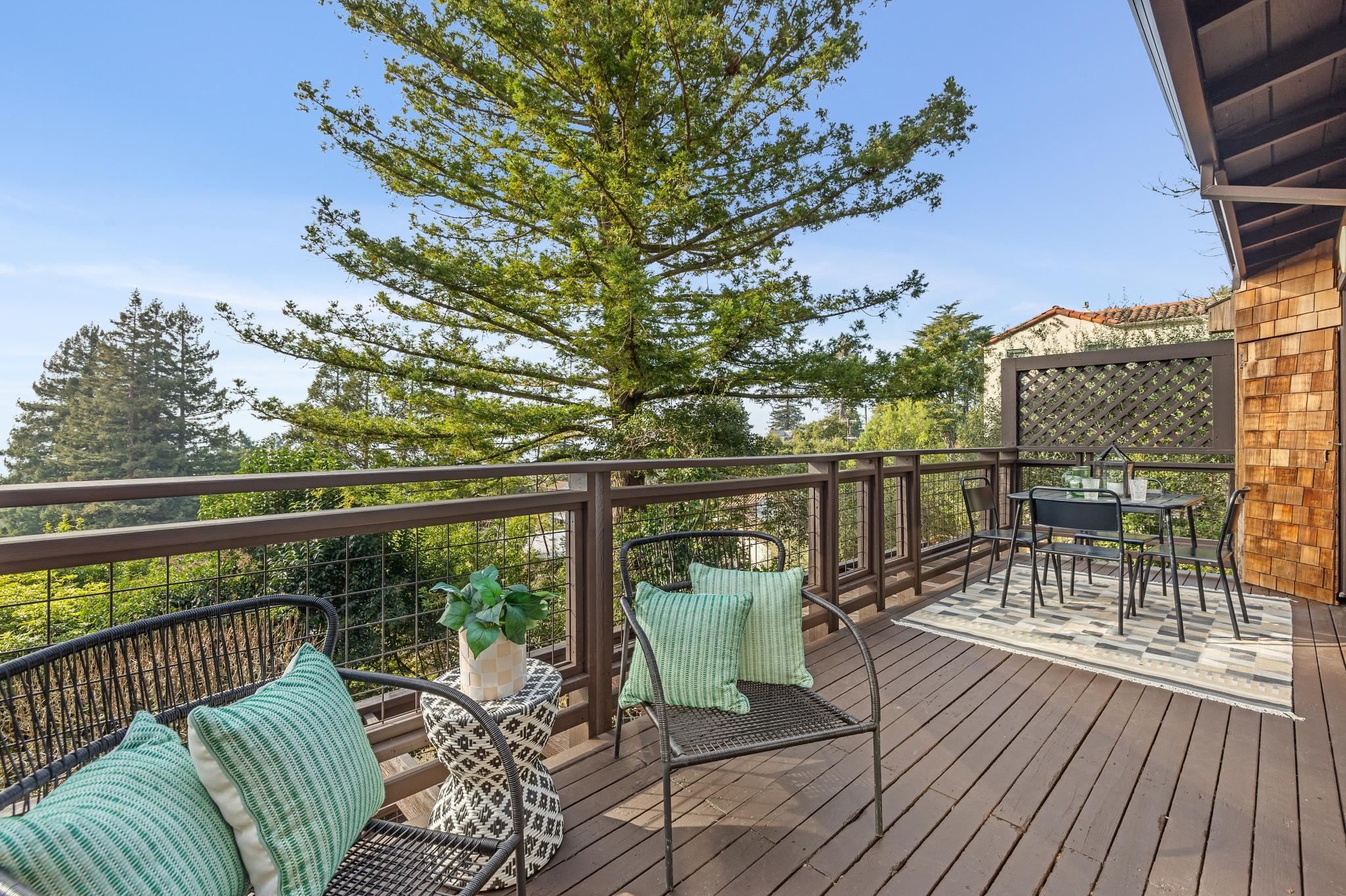 Detail Gallery Image 10 of 60 For 1024 Miller Avenue, Berkeley,  CA 94708 - 4 Beds | 3 Baths