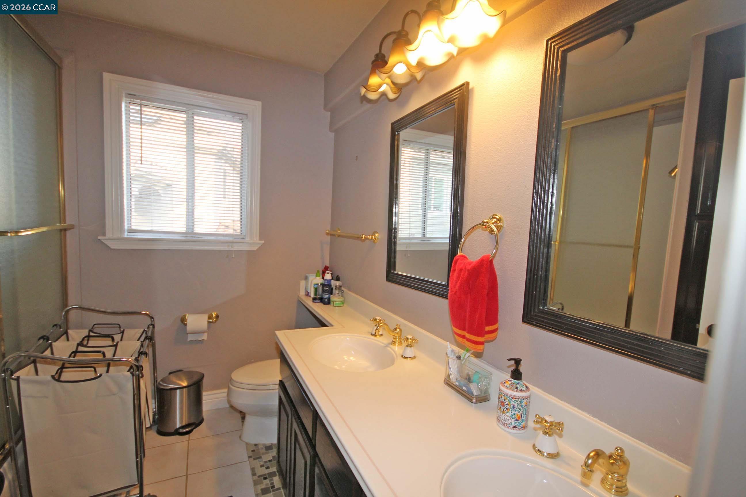 Detail Gallery Image 23 of 29 For 243 Viewpoint Dr., Danville,  CA 94506 - 5 Beds | 3 Baths