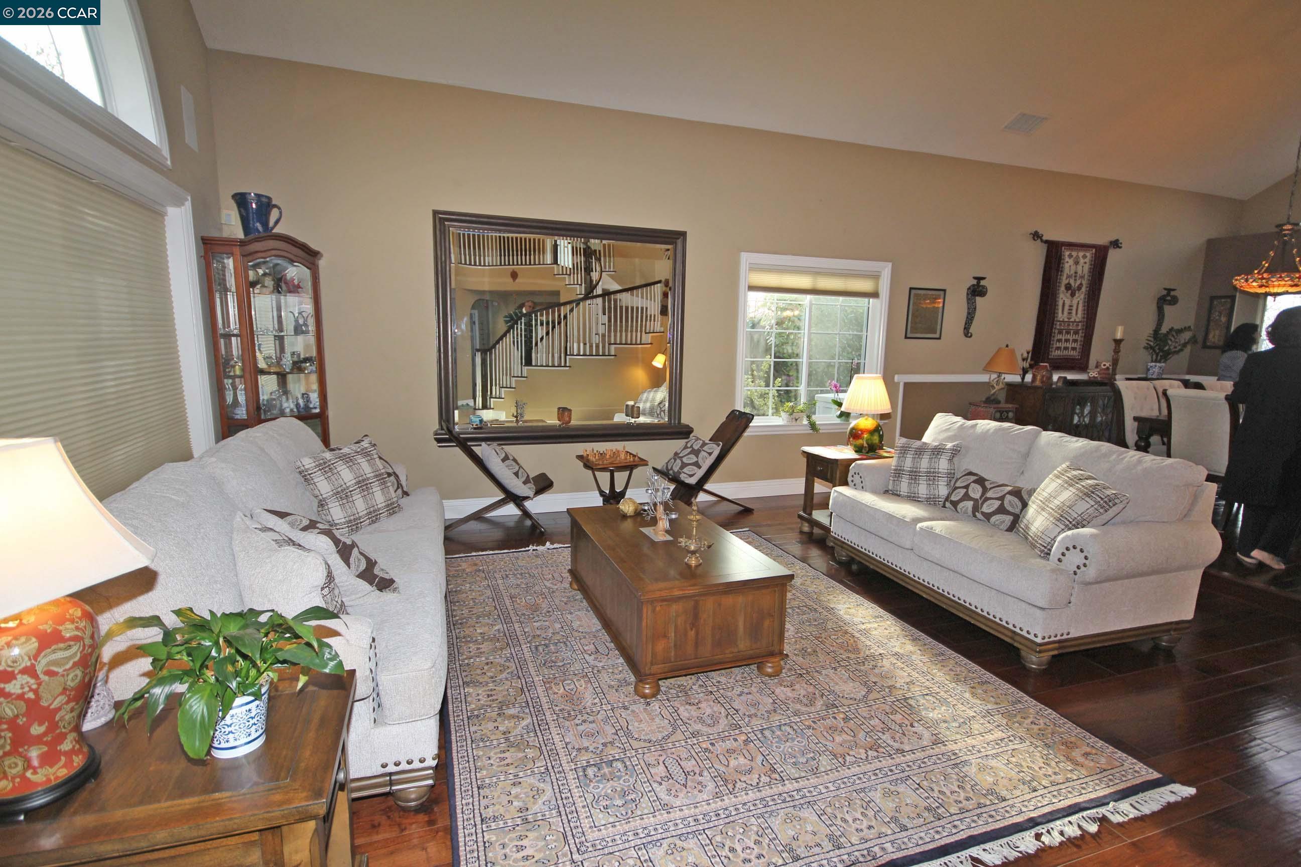 Detail Gallery Image 6 of 29 For 243 Viewpoint Dr., Danville,  CA 94506 - 5 Beds | 3 Baths