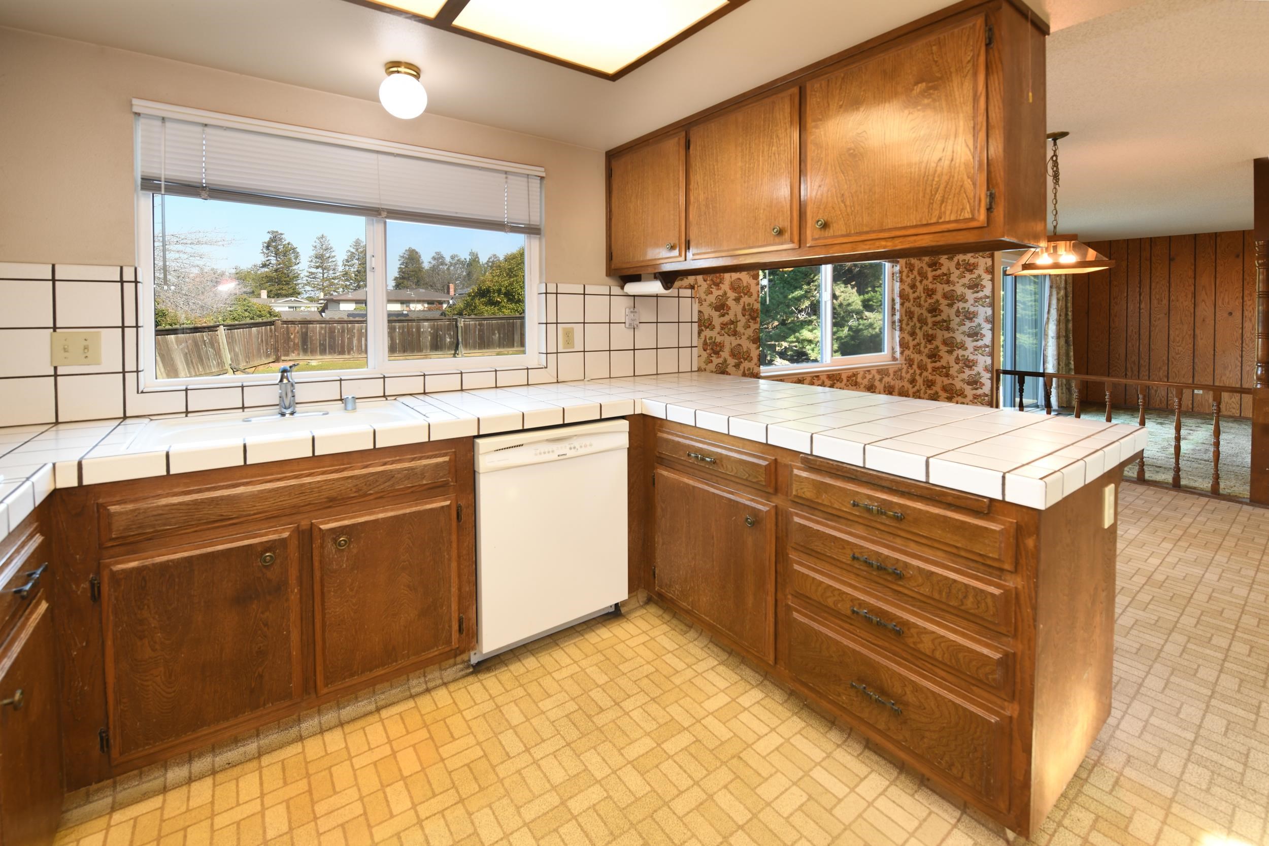 Detail Gallery Image 21 of 57 For 4501 Shellflower Ct, Concord,  CA 94518 - 4 Beds | 2/1 Baths