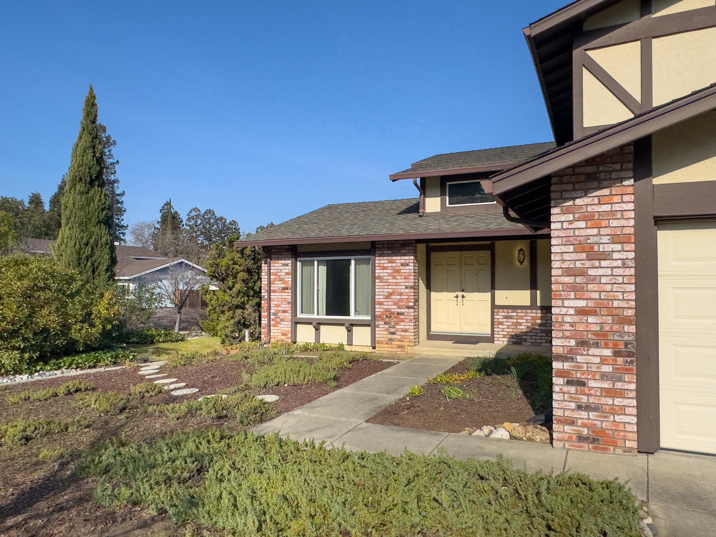 Detail Gallery Image 5 of 57 For 4501 Shellflower Ct, Concord,  CA 94518 - 4 Beds | 2/1 Baths