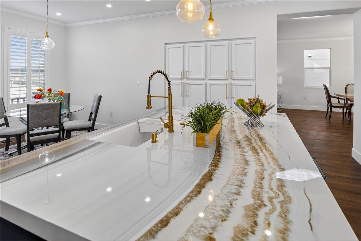 Detail Gallery Image 30 of 60 For 209 Bay Ridge Dr, Daly City,  CA 94014 - 5 Beds | 3/1 Baths