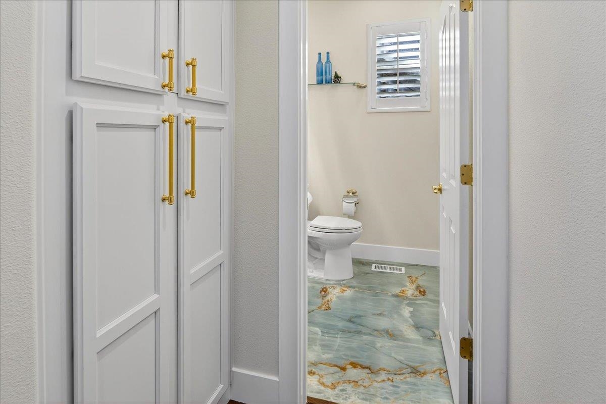 Detail Gallery Image 33 of 60 For 209 Bay Ridge Dr, Daly City,  CA 94014 - 5 Beds | 3/1 Baths