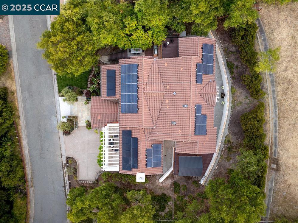 Detail Gallery Image 26 of 26 For 128 Oak Rd, Orinda,  CA 94563-3348 - 4 Beds | 4/1 Baths