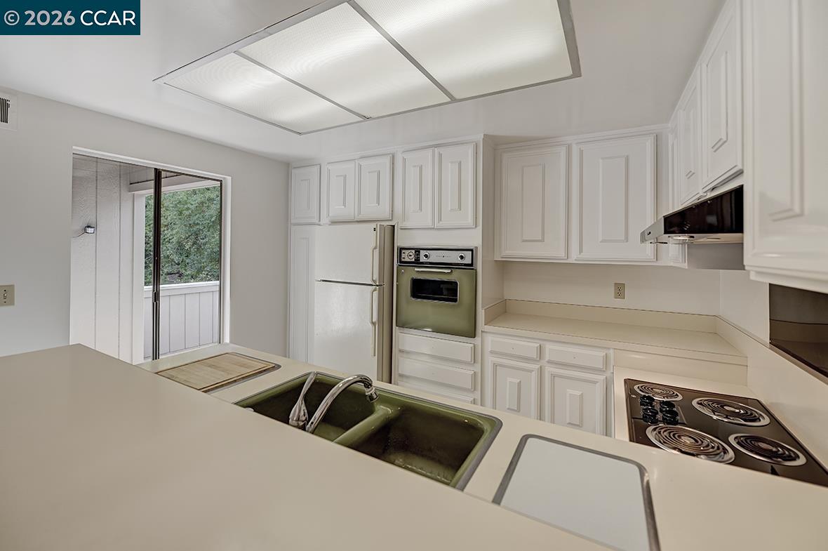 Photo #8: 41122734 Listing: Photo #8