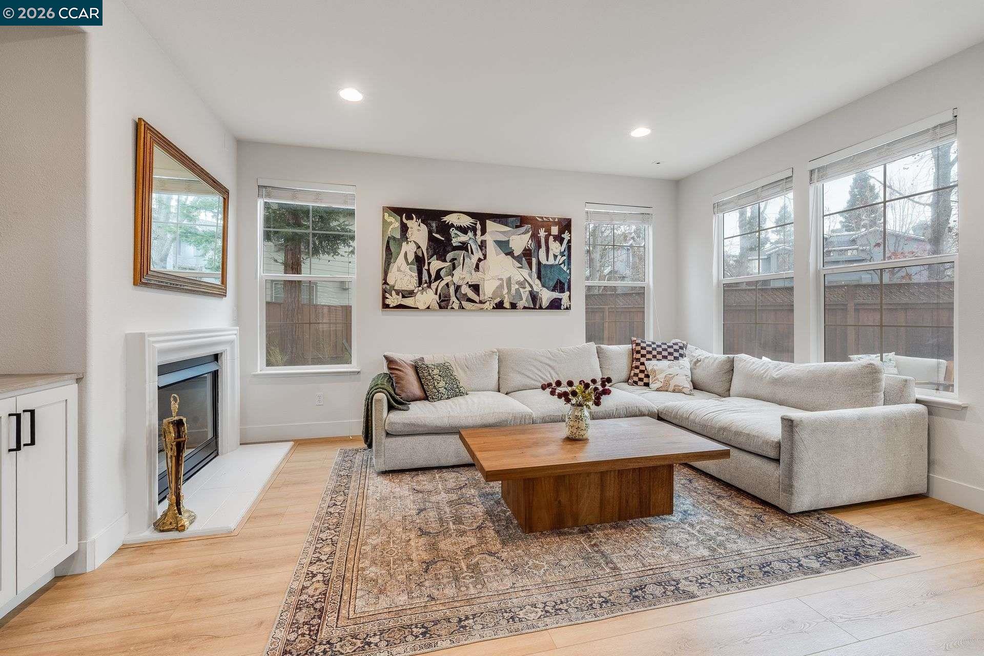 Detail Gallery Image 7 of 41 For 942 Monet Cir, Walnut Creek,  CA 94597 - 3 Beds | 2/1 Baths