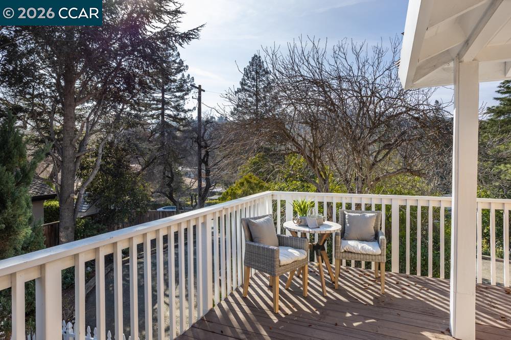 Detail Gallery Image 20 of 39 For 2542 Mockingbird Hill Rd, Walnut Creek,  CA 94597 - 4 Beds | 2/1 Baths