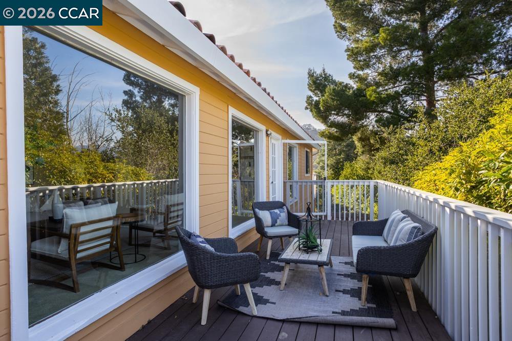 Detail Gallery Image 23 of 39 For 2542 Mockingbird Hill Rd, Walnut Creek,  CA 94597 - 4 Beds | 2/1 Baths