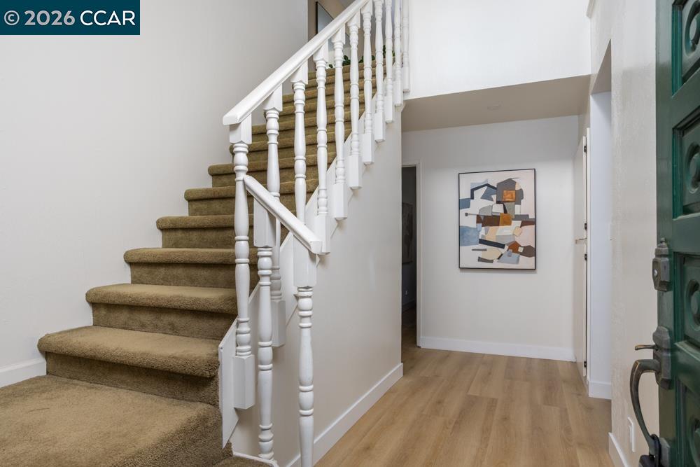 Detail Gallery Image 24 of 39 For 2542 Mockingbird Hill Rd, Walnut Creek,  CA 94597 - 4 Beds | 2/1 Baths