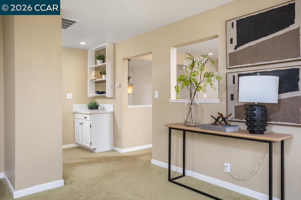 Detail Gallery Image 8 of 39 For 2542 Mockingbird Hill Rd, Walnut Creek,  CA 94597 - 4 Beds | 2/1 Baths