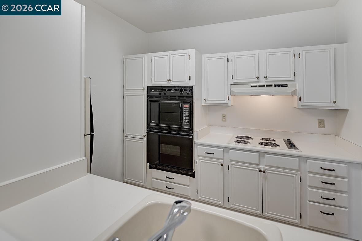 Photo #5: 41122740 Listing: Photo #5