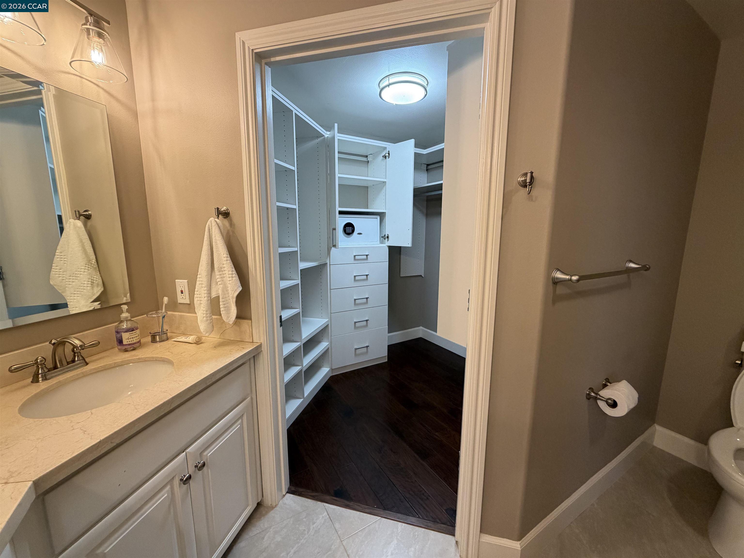 Detail Gallery Image 8 of 18 For 1800 Alma Ave #402,  Walnut Creek,  CA 94596 - 2 Beds | 2 Baths