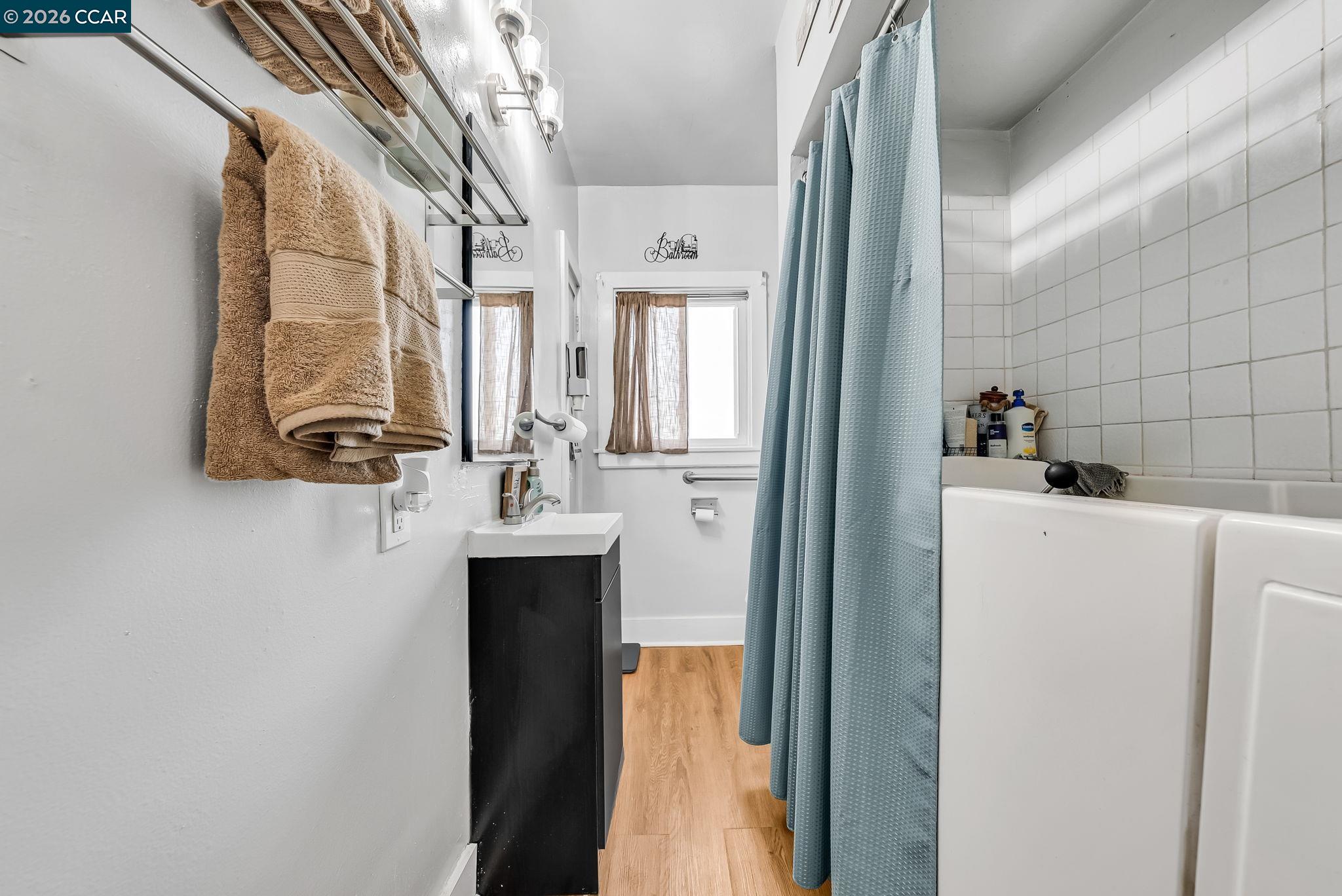 Detail Gallery Image 22 of 38 For 2628 Logan St, Oakland,  CA 94601 - 3 Beds | 1 Baths