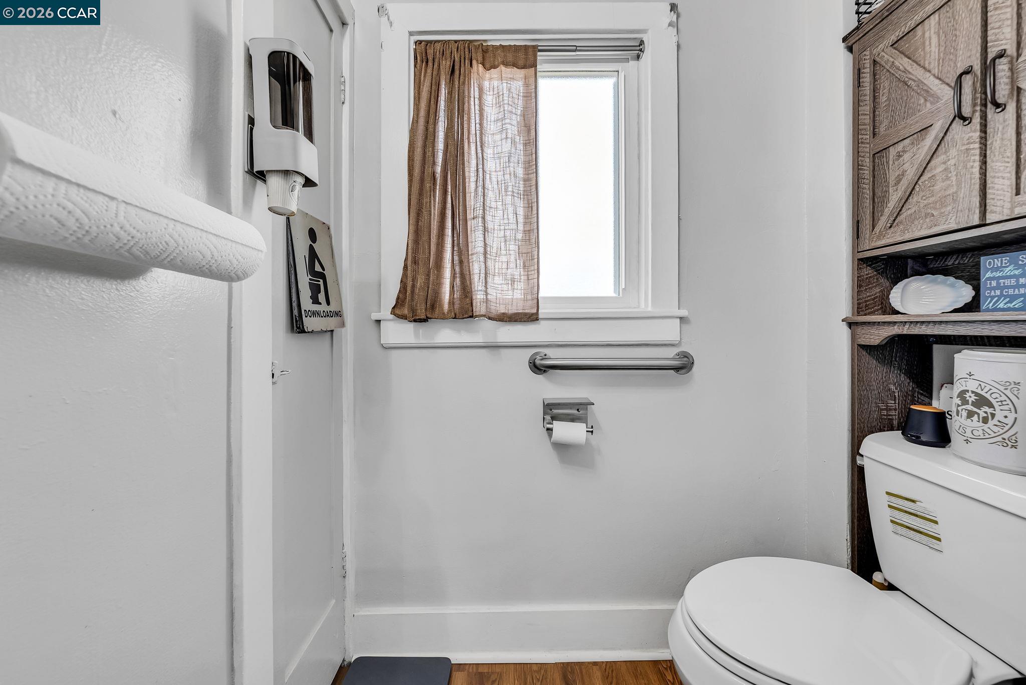 Detail Gallery Image 23 of 38 For 2628 Logan St, Oakland,  CA 94601 - 3 Beds | 1 Baths