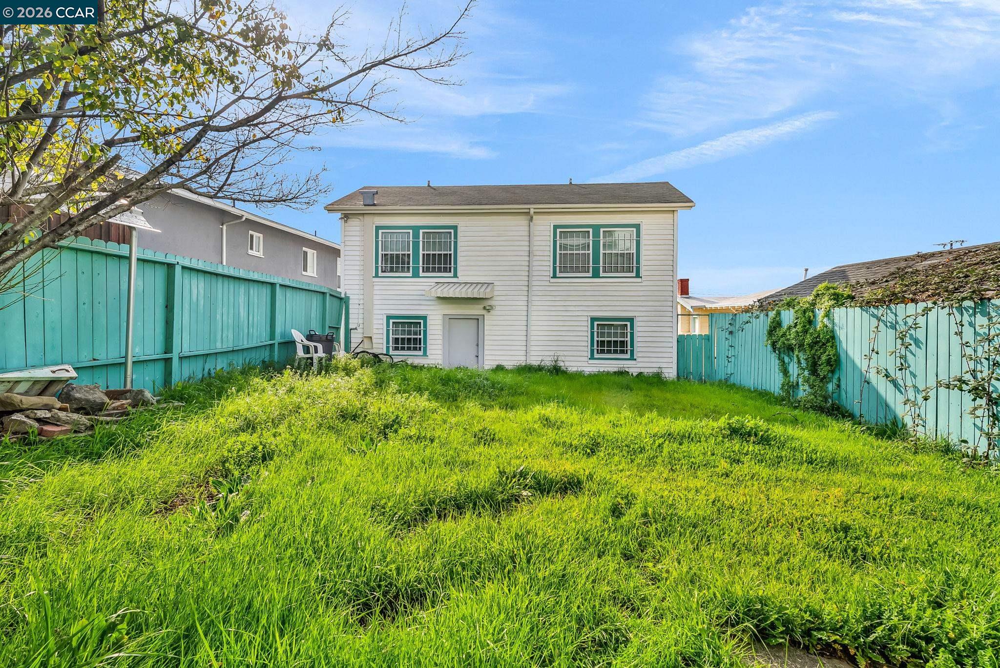 Detail Gallery Image 32 of 38 For 2628 Logan St, Oakland,  CA 94601 - 3 Beds | 1 Baths