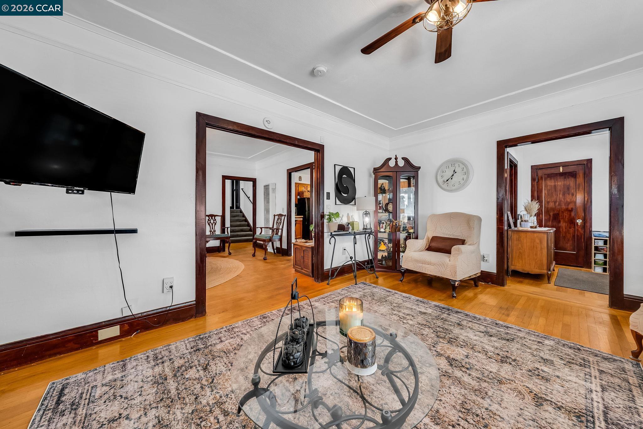 Detail Gallery Image 9 of 38 For 2628 Logan St, Oakland,  CA 94601 - 3 Beds | 1 Baths