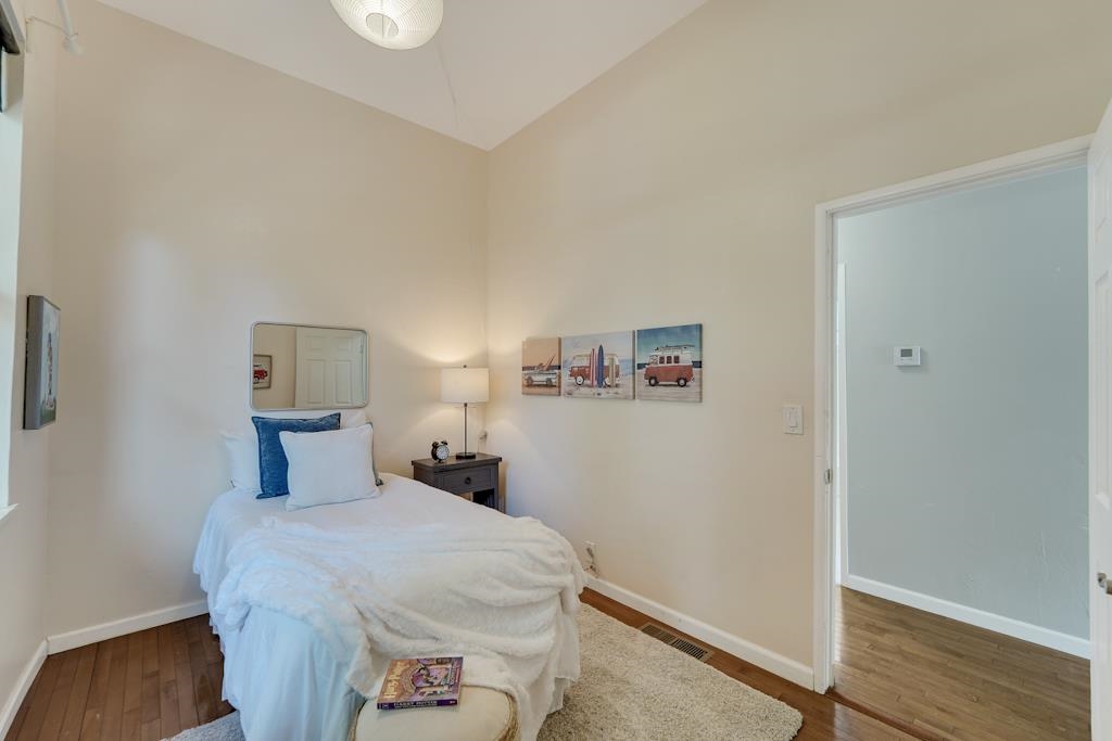 Detail Gallery Image 13 of 60 For 1022 Chestnut Street, Oakland,  CA 94607-2716 - 3 Beds | 2 Baths