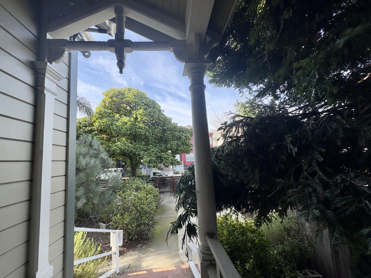 Detail Gallery Image 42 of 60 For 1022 Chestnut Street, Oakland,  CA 94607-2716 - 3 Beds | 2 Baths