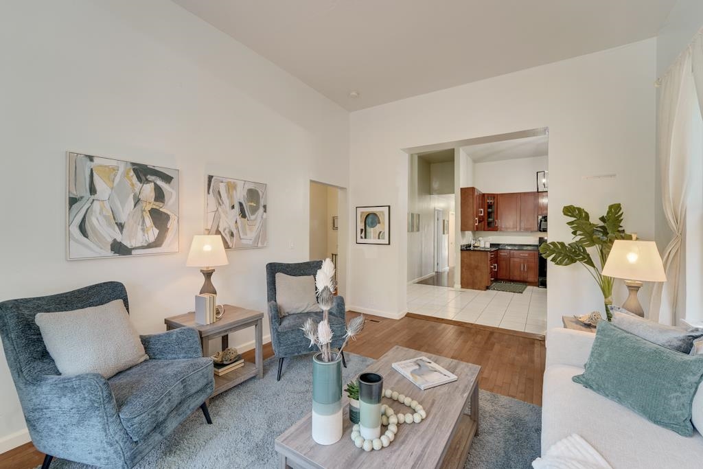 Detail Gallery Image 7 of 60 For 1022 Chestnut Street, Oakland,  CA 94607-2716 - 3 Beds | 2 Baths