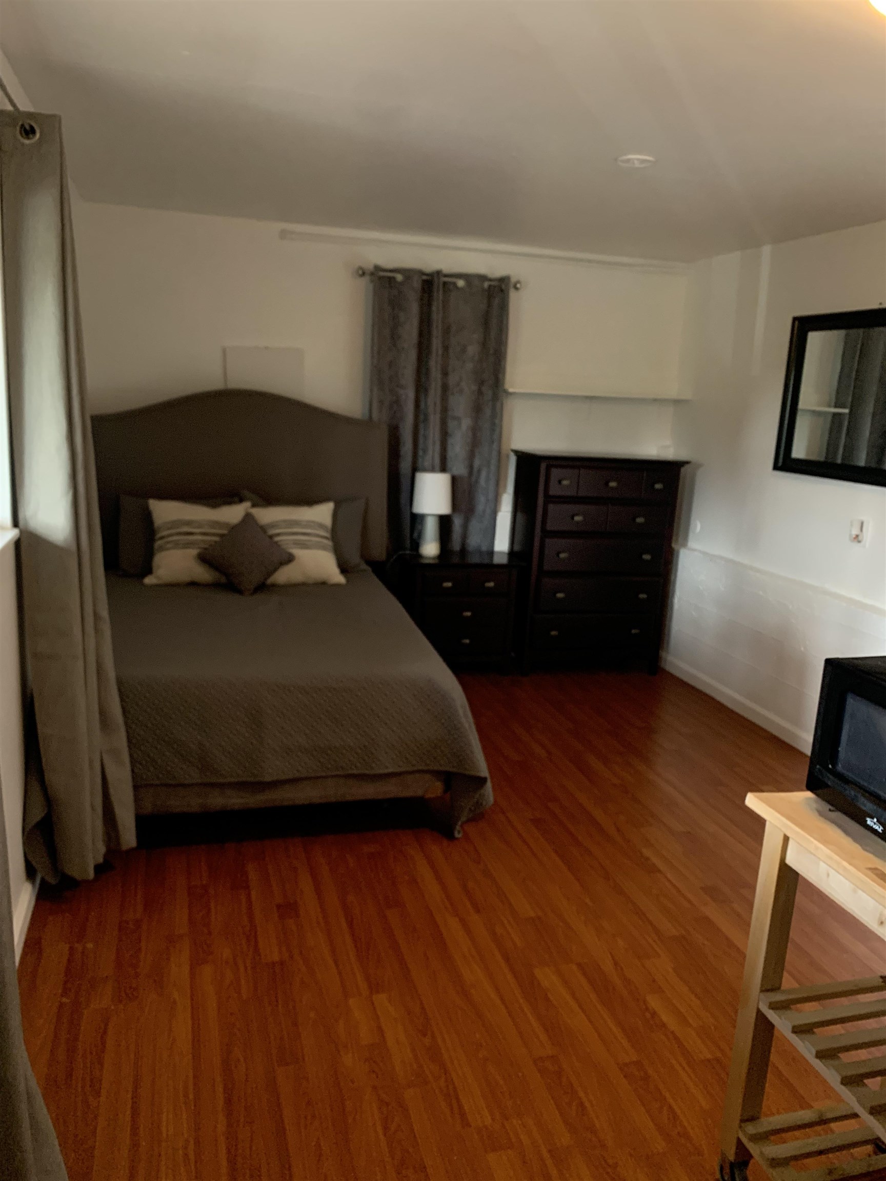 Detail Gallery Image 24 of 41 For 4515 Ewing Rd, Castro Valley,  CA 94546-1013 - 4 Beds | 2 Baths