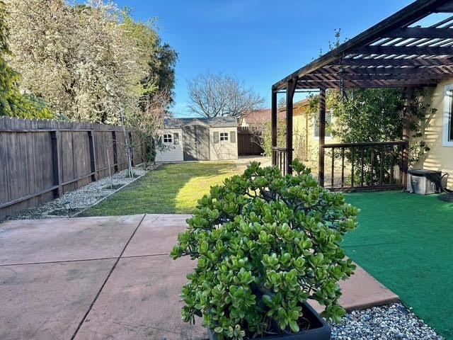 Detail Gallery Image 27 of 30 For 748 Windward Dr, Rodeo,  CA 94572 - 3 Beds | 2 Baths