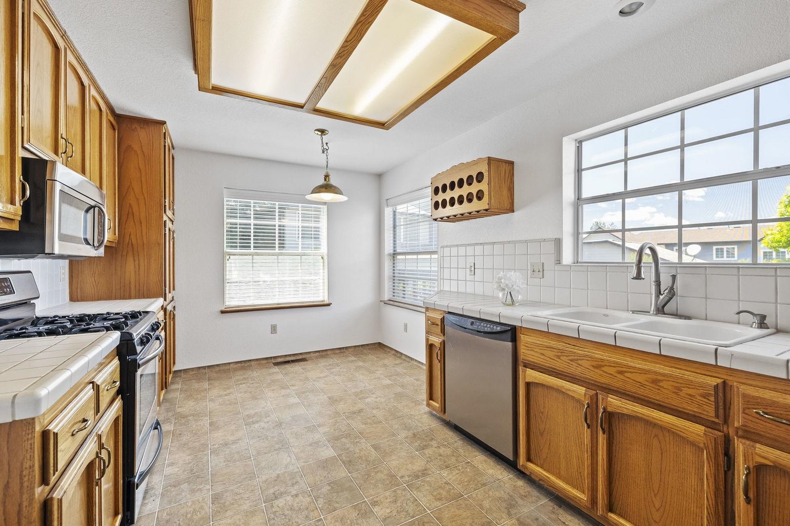 Detail Gallery Image 15 of 29 For 20616 Wayne Ct, Sonora,  CA 95370 - 3 Beds | 2/1 Baths