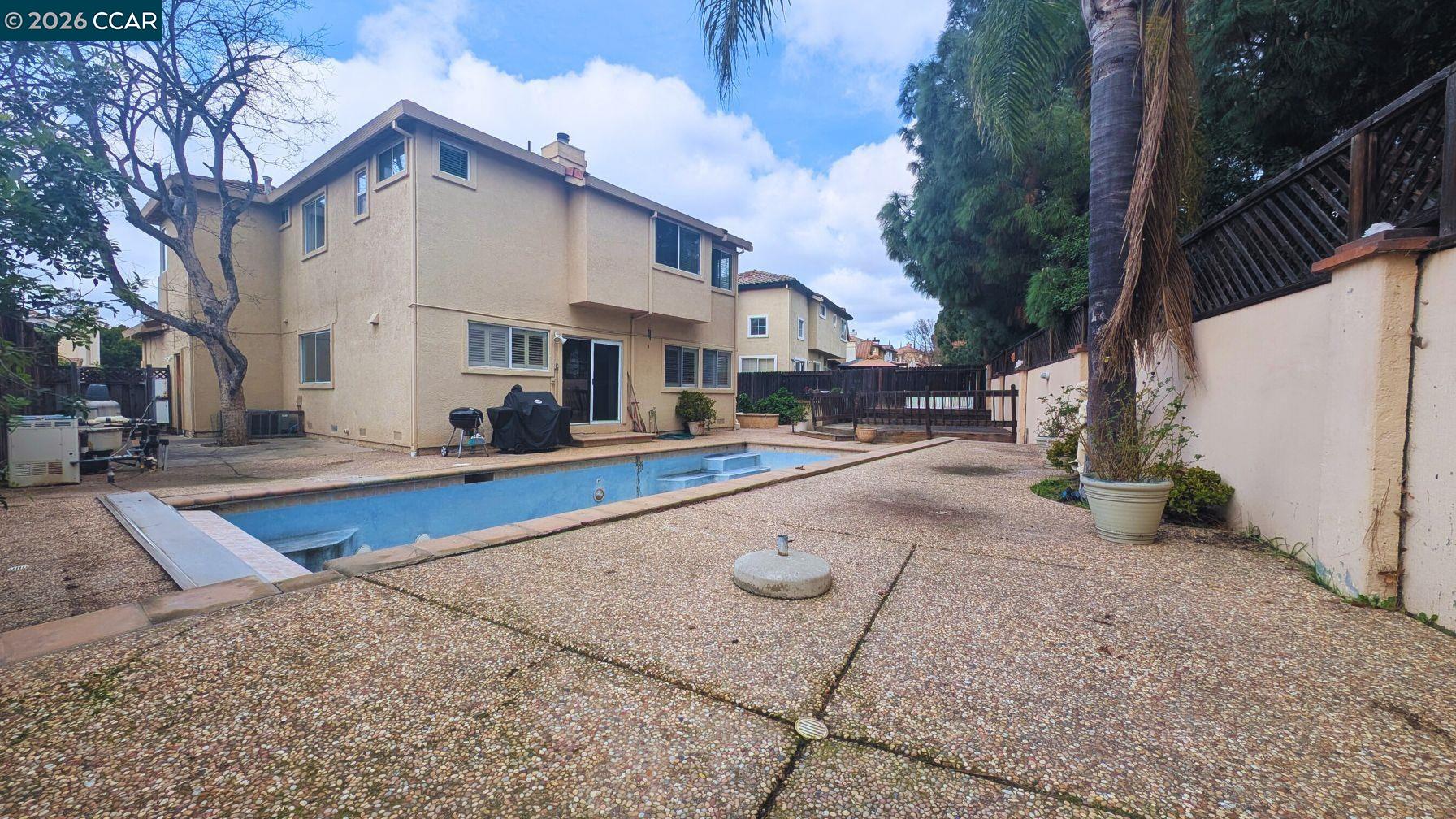 Detail Gallery Image 15 of 18 For 5029 Bridle Way, Antioch,  CA 94531 - 4 Beds | 2/1 Baths